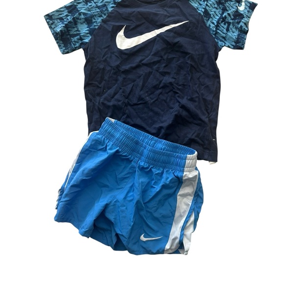 Nike and Under Armour 7 Piece Boys Bundle S 5-6 - Picture 3 of 6